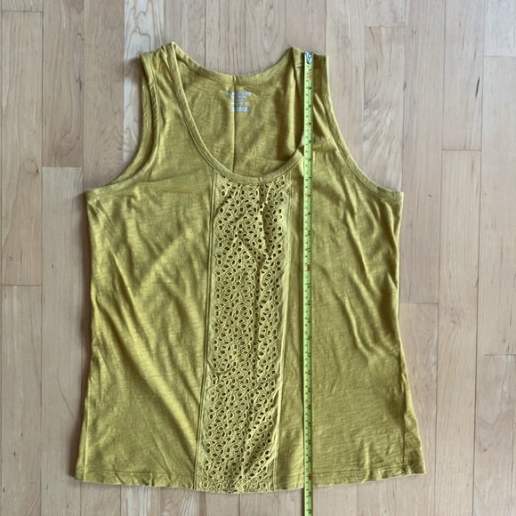 3/$20 Lands End eyelet cotton tank top yellow Small - Picture 4 of 9
